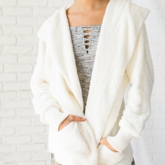 ❗️LAST❗️Faux Fur Soft Cardigan Sweater - Picture 6 of 6